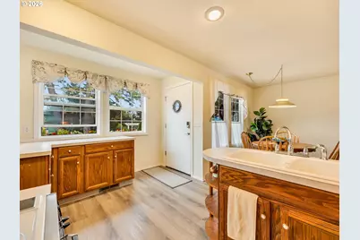 440 13th Ave, Seaside, OR 97138 - Photo 13