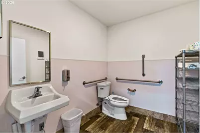 93303 Prairie Rd, Junction City, OR 97448 - Photo 9