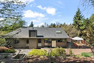 5745 SW Gaines Ct, Portland, OR 97221 - Photo 47