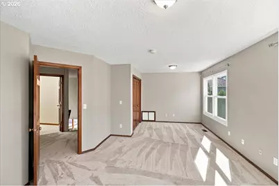 13750 SW Hiteon Dr, Beaverton, OR 97008 - Photo 35