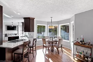 13750 SW Hiteon Dr, Beaverton, OR 97008 - Photo 17