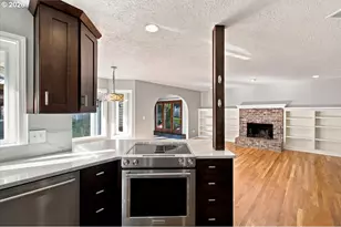 13750 SW Hiteon Dr, Beaverton, OR 97008 - Photo 15