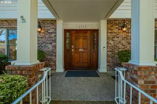 13750 SW Hiteon Dr, Beaverton, OR 97008 - Photo 5