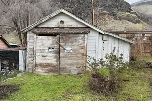 217 Main St, Wishram, WA 98673 - Photo 5