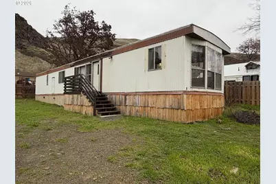 217 Main St, Wishram, WA 98673 - Photo 3