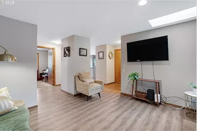 20168 SW Tillamook Ct, Tualatin, OR 97062 - Photo 11