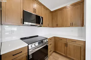 1421 NE 18th St, McMinnville, OR 97128 - Photo 9