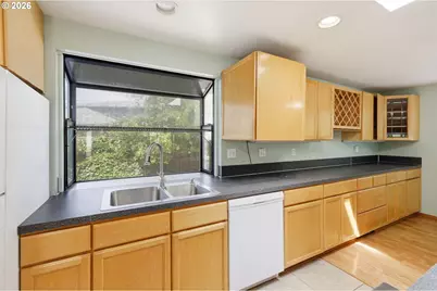 522 65th St, Springfield, OR 97478 - Photo 13