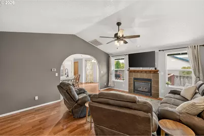 822 Monroe St, Lafayette, OR 97127 - Photo 7