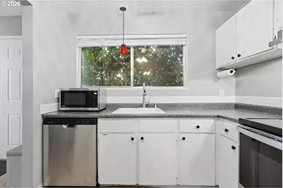 345 NE 105th St, Vancouver, WA 98685 - Photo 5