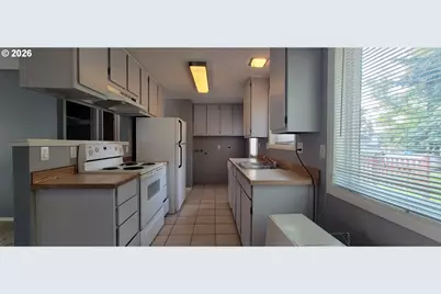 302 E Poplar, Joseph, OR 97846 - Photo 9