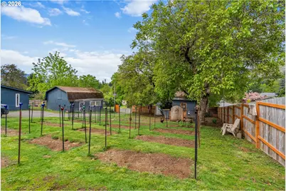 11 Second St, Carson, WA 98610 - Photo 3