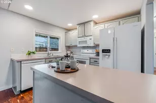 1615 Lilly Ct, Newberg, OR 97132 - Photo 11