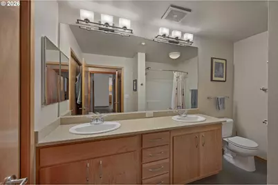 1125 NW 9th Ave #418, Portland, OR 97209 - Photo 15