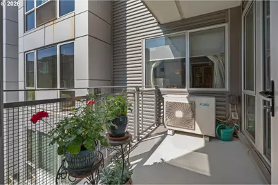 1125 NW 9th Ave #418, Portland, OR 97209 - Photo 7