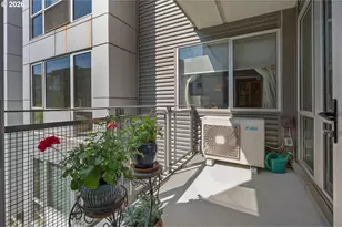 1125 NW 9th Ave, Portland, OR 97209 - Photo 7