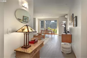1125 NW 9th Ave, Portland, OR 97209 - Photo 3