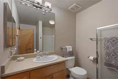 1125 NW 9th Ave #418, Portland, OR 97209 - Photo 11