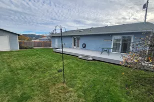 1880 Linnell Ave, Roseburg, OR 97471 - Photo 31