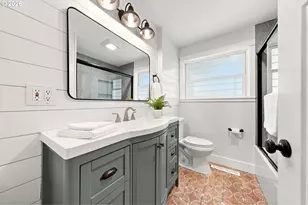 12365 SW Tremont St, Portland, OR 97225 - Photo 29