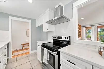 12365 SW Tremont St, Portland, OR 97225 - Photo 21