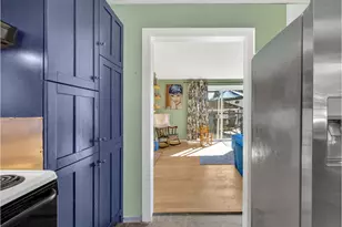 19130 NE Wasco Ct, Portland, OR 97230 - Photo 11