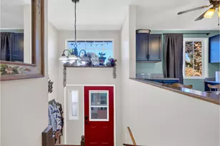 19130 NE Wasco Ct, Portland, OR 97230 - Photo 3