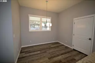 1413 E 16th St, The Dalles, OR 97058 - Photo 7