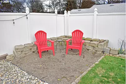 904 N Keene Way Dr, Medford, OR 97504 - Photo 11