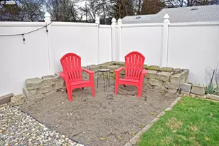 904 N Keene Way Dr, Medford, OR 97504 - Photo 11