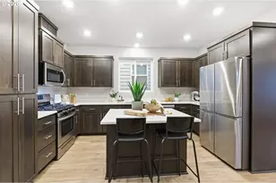 31066 NW Brooking St, North Plains, OR 97133 - Photo 7