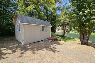 6152 Tyee Rd, Umpqua, OR 97486 - Photo 15