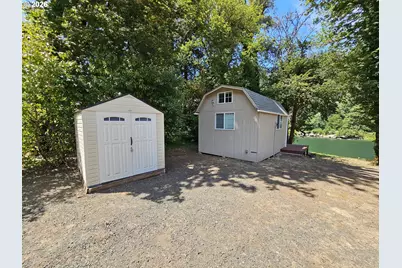 6152 Tyee Rd, Umpqua, OR 97486 - Photo 21