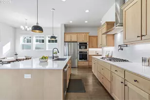 7039 SE Chinquapin Dr, Hillsboro, OR 97123 - Photo 7