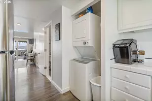75 N Hayden Bay Dr, Portland, OR 97217 - Photo 13