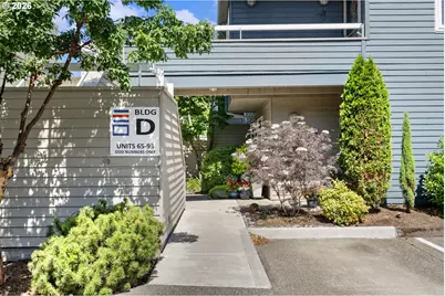 75 N Hayden Bay Dr, Portland, OR 97217 - Photo 3