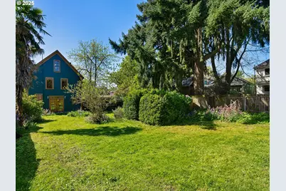 131 NE Tillamook St, Portland, OR 97212 - Photo 37