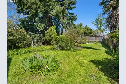131 NE Tillamook St, Portland, OR 97212 - Photo 39