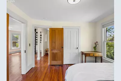131 NE Tillamook St, Portland, OR 97212 - Photo 25