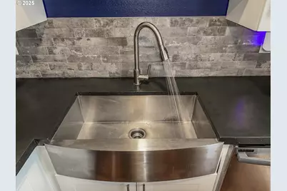 13647 Gaffney Ln #10, Oregon City, OR 97045 - Photo 5