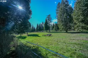 331 Hobbs Ln, Glendale, OR 97442 - Photo 37