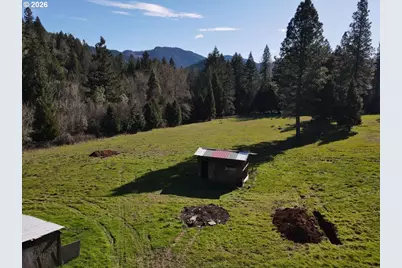 331 Hobbs Ln, Glendale, OR 97442 - Photo 41