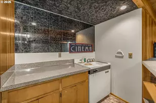 2205 N Country Club Dr, Canby, OR 97013 - Photo 27