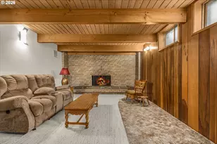 2205 N Country Club Dr, Canby, OR 97013 - Photo 25