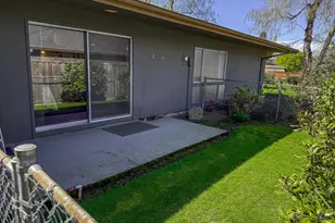 2205 N Country Club Dr, Canby, OR 97013 - Photo 23