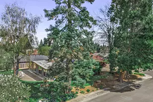 2205 N Country Club Dr, Canby, OR 97013 - Photo 39