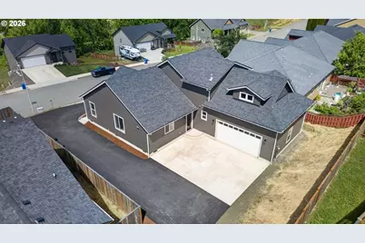2581 Brockway Rd, Winston, OR 97496 - Photo 3