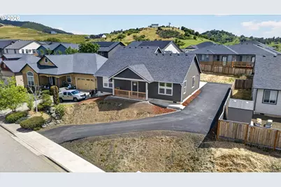 2581 Brockway Rd, Winston, OR 97496 - Photo 1