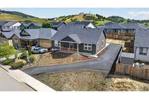 2581 Brockway Rd, Winston, OR 97496 - Photo 1