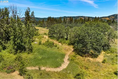 1810 Carter Rd, Hood River, OR 97031 - Photo 11